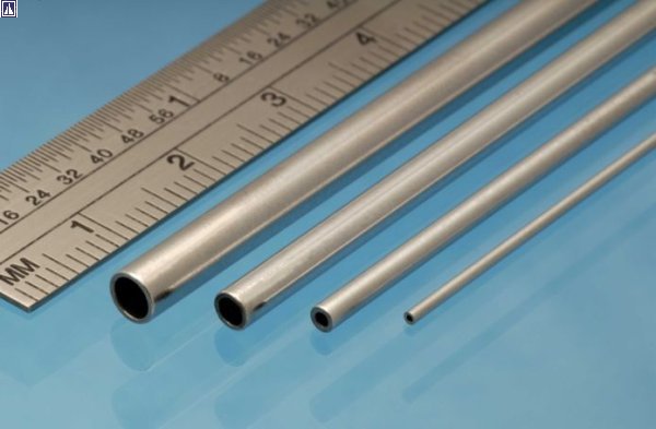 AT3M - Aluminium Tube 3 x 0.45 mm 305 mm long Pcs per sleeve 4